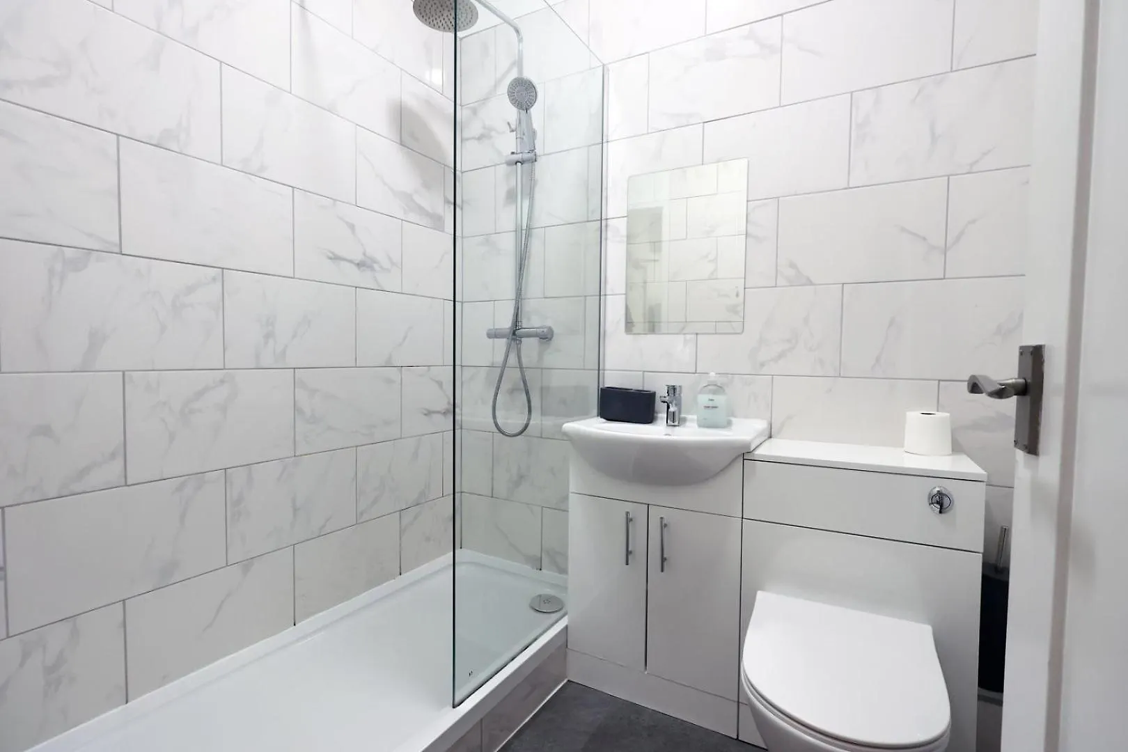 Апартаменты Cozy Pontcanna Escape With Double Beds And Wifi Кардифф Великобритания